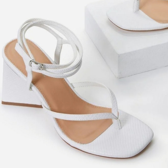 New! White chunky triangle heels ankle straps formal summer party size 9.5 - Picture 5 of 16